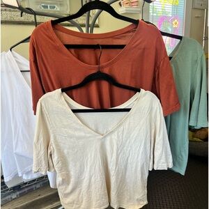 4 Vetta Convertible V T Shirts